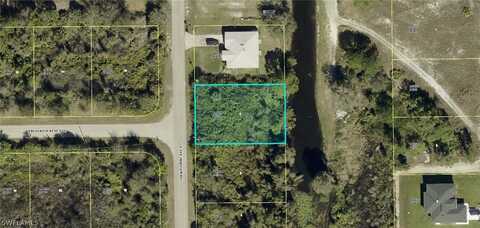 543 Hawthorne Avenue S, Lehigh Acres, FL 33974