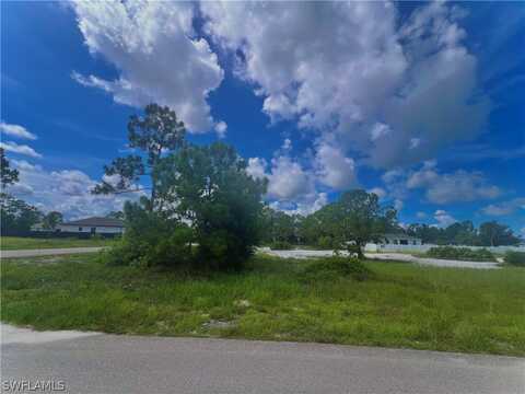 3701 28th Street SW, Lehigh Acres, FL 33976