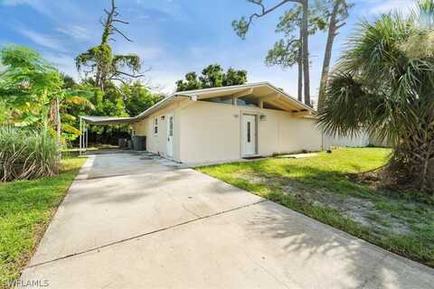 1661 Newport Court, Fort Myers, FL 33907