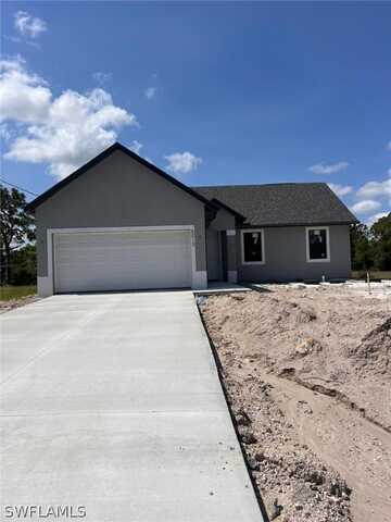 5013 S DOGWOOD Circle, Labelle, FL 33935