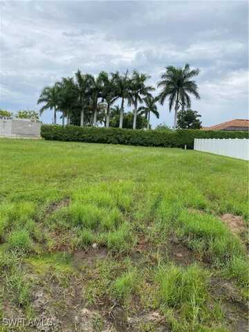 15 SW 19th Place, Cape Coral, FL 33991