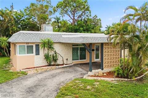 12 Kings Road, Naples, FL 34112