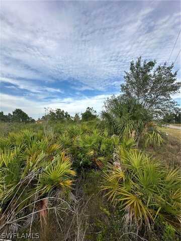 2604 26th Street W, Lehigh Acres, FL 33971