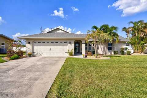 1113 SE 35th Terrace, Cape Coral, FL 33904