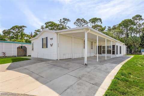 215 Shrub Lane N, North Fort Myers, FL 33917