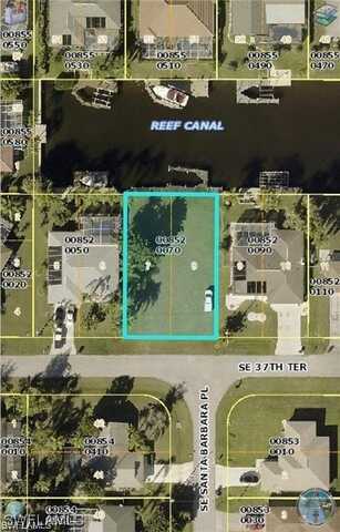 111 SE 37th Terrace, Cape Coral, FL 33904