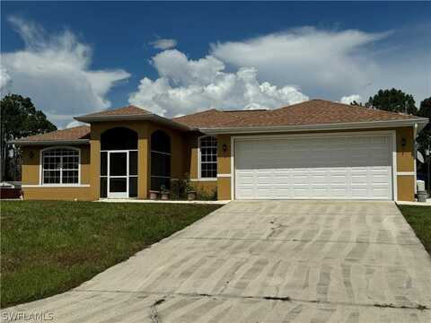 814 Jefferson Avenue, Lehigh Acres, FL 33936