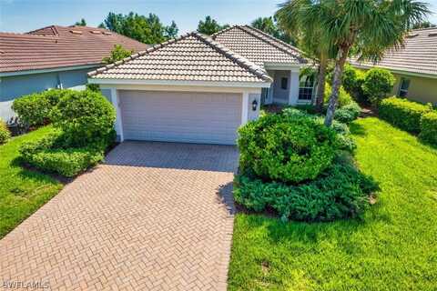 10053 Oakhurst Way, Fort Myers, FL 33913