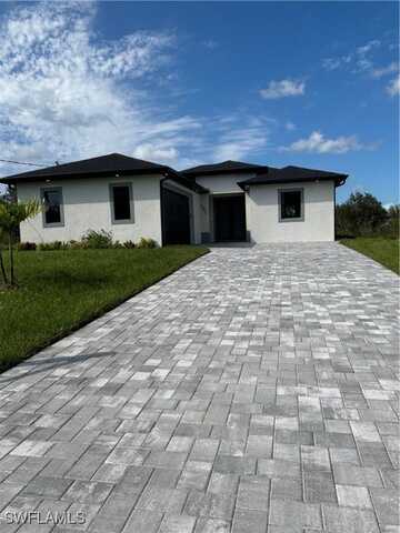 6007 Beth Avenue N, Lehigh Acres, FL 33971