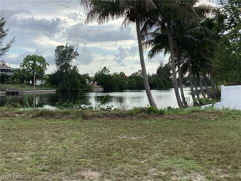 2518 El Dorado Boulevard N, Cape Coral, FL 33993