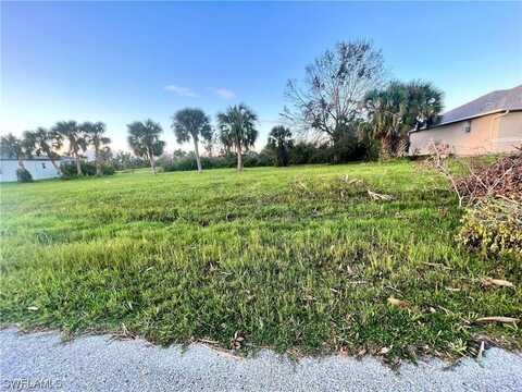 81 Long Meadow Place, Rotonda West, FL 33947