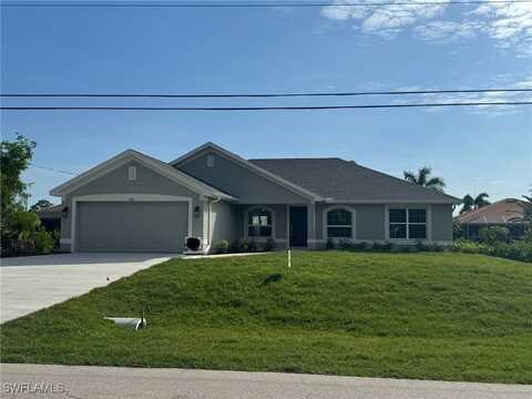 202 Jacaranda Parkway E, Cape Coral, FL 33909
