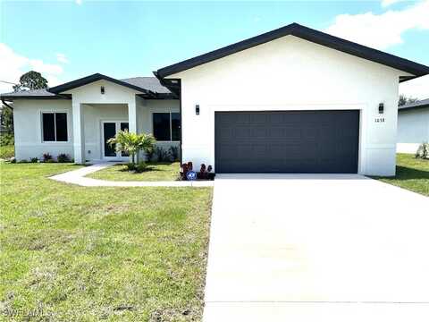 1038 Capetown Avenue, Lehigh Acres, FL 33974