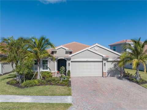 2913 Royal Gardens Avenue, Fort Myers, FL 33916