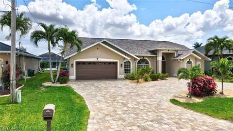 2009 SE 17th Place, Cape Coral, FL 33990