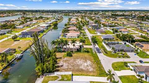 1318 SW 4th Avenue, Cape Coral, FL 33991