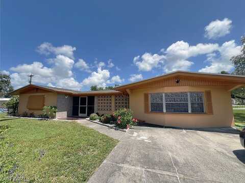 30 E Mariana Avenue, North Fort Myers, FL 33917