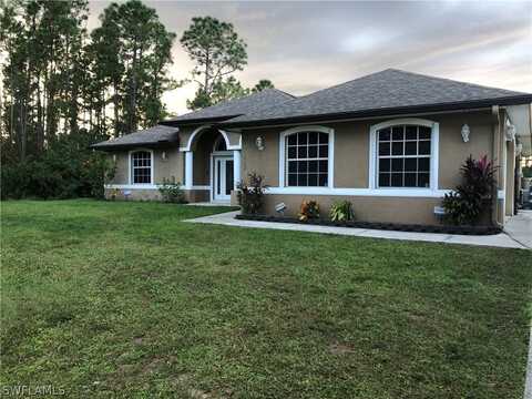 1123 Oak Avenue, Lehigh Acres, FL 33972