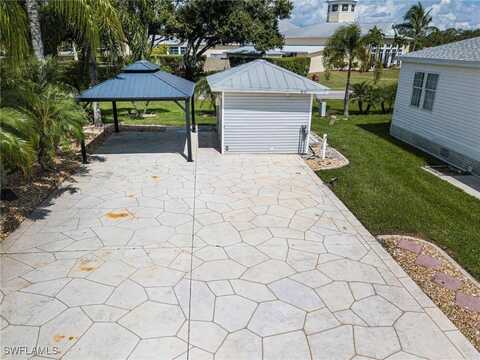 10054 Parkwood Drive, Fort Myers, FL 33905