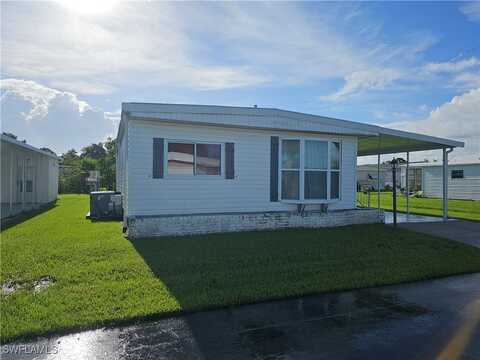 559 Winning Way, North Fort Myers, FL 33917