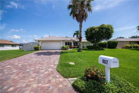 907 SE 19th Lane, Cape Coral, FL 33990