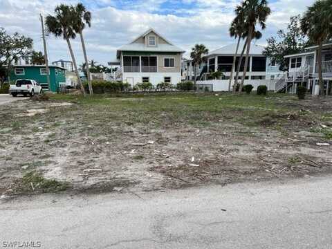 156 Mandalay Road, Fort Myers Beach, FL 33931