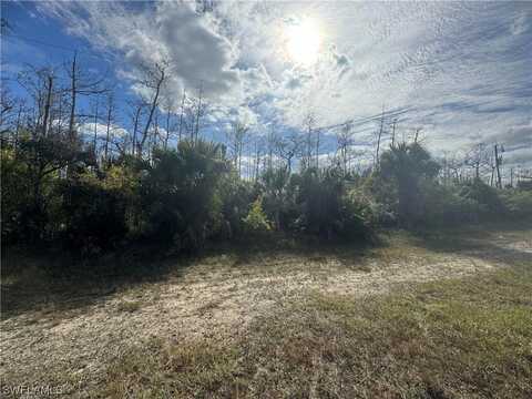 437 Greenbriar Boulevard, Lehigh Acres, FL 33972