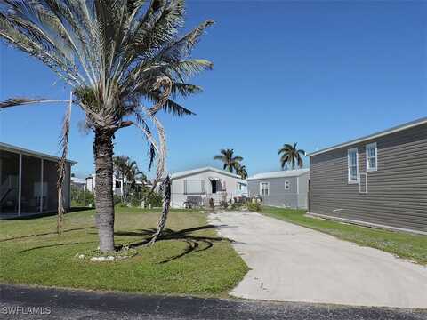 223 Derwent Boulevard W, Fort Myers, FL 33908