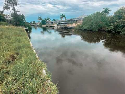 829 SW 40th Terrace, Cape Coral, FL 33914