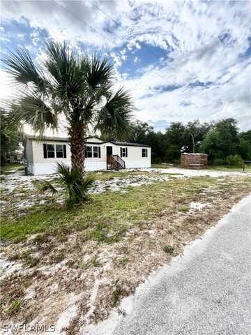 463 Citrus Avenue, PALMDALE, FL 33944