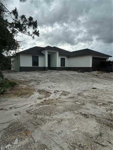 2714 6th Street SW, Lehigh Acres, FL 33976