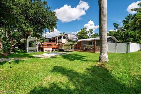 52 W North Shore Avenue, North Fort Myers, FL 33903