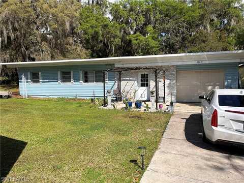 4045 CR 402A, Lake Panasoffkee, FL 33538