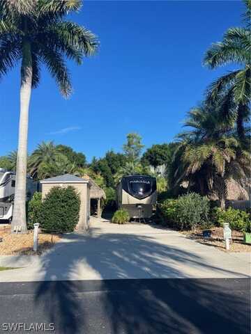 5162 Cypress Trail Resort Circle, Fort Myers, FL 33905