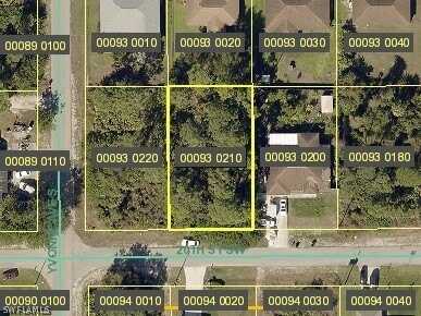 3718 20th Street SW, Lehigh Acres, FL 33976