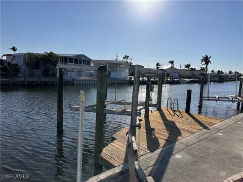 3823 Dewberry Lane, Saint James City, FL 33956