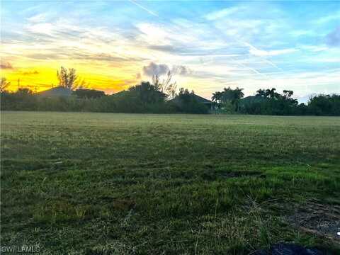 1124 NW 28th Avenue, Cape Coral, FL 33993