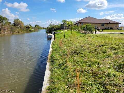 1423 SW 1st Terrace, Cape Coral, FL 33991