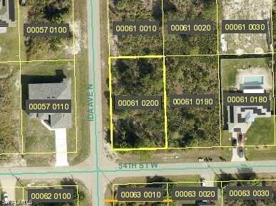 2718 54th Street W, Lehigh Acres, FL 33971