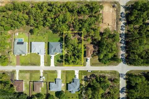 2817 50th Street W, Lehigh Acres, FL 33971