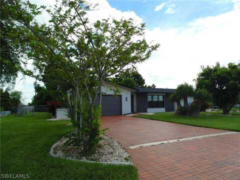 927 SE 30 Street, Cape Coral, FL 33904