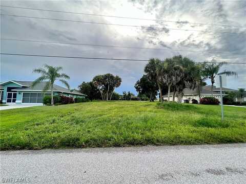 11 Sportsman Road, Rotonda West, FL 33947