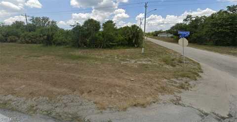 2500 52nd Street SW, Lehigh Acres, FL 33976