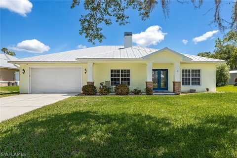 1724 Caloosa Estates Court, Labelle, FL 33935