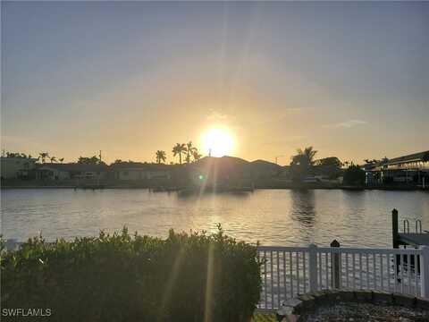 4104 SE 19th Avenue, Cape Coral, FL 33904