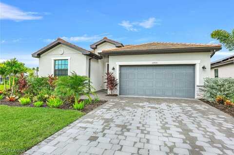 13931 Hunter Oak Drive, Fort Myers, FL 33913