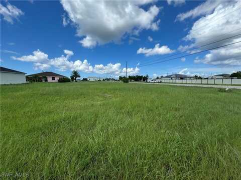 1054 NW 33rd Place, Cape Coral, FL 33993