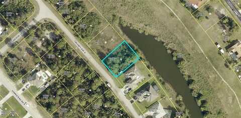 669-671 Creuset Avenue S, Lehigh Acres, FL 33974