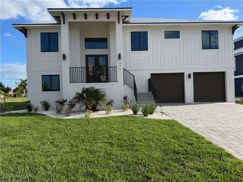 276 Albatross Street, Fort Myers Beach, FL 33931