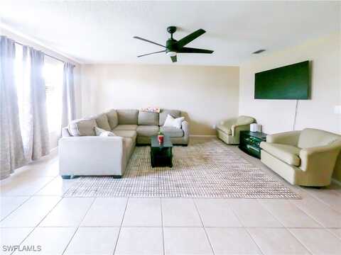 4706 SE 4th Place, Cape Coral, FL 33904